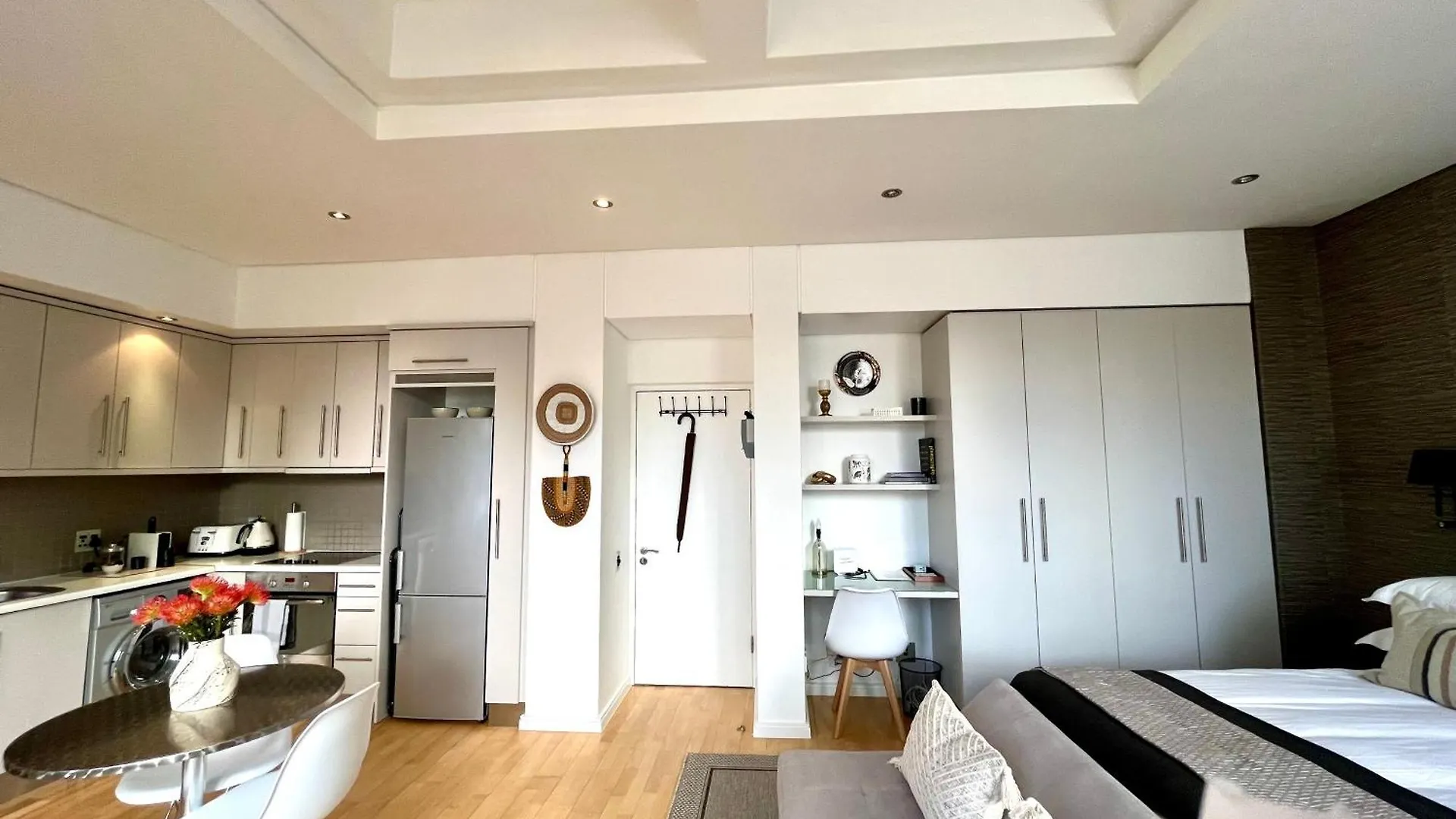 #608 Cartwright - Urban Hideaway Apartment Cape Town