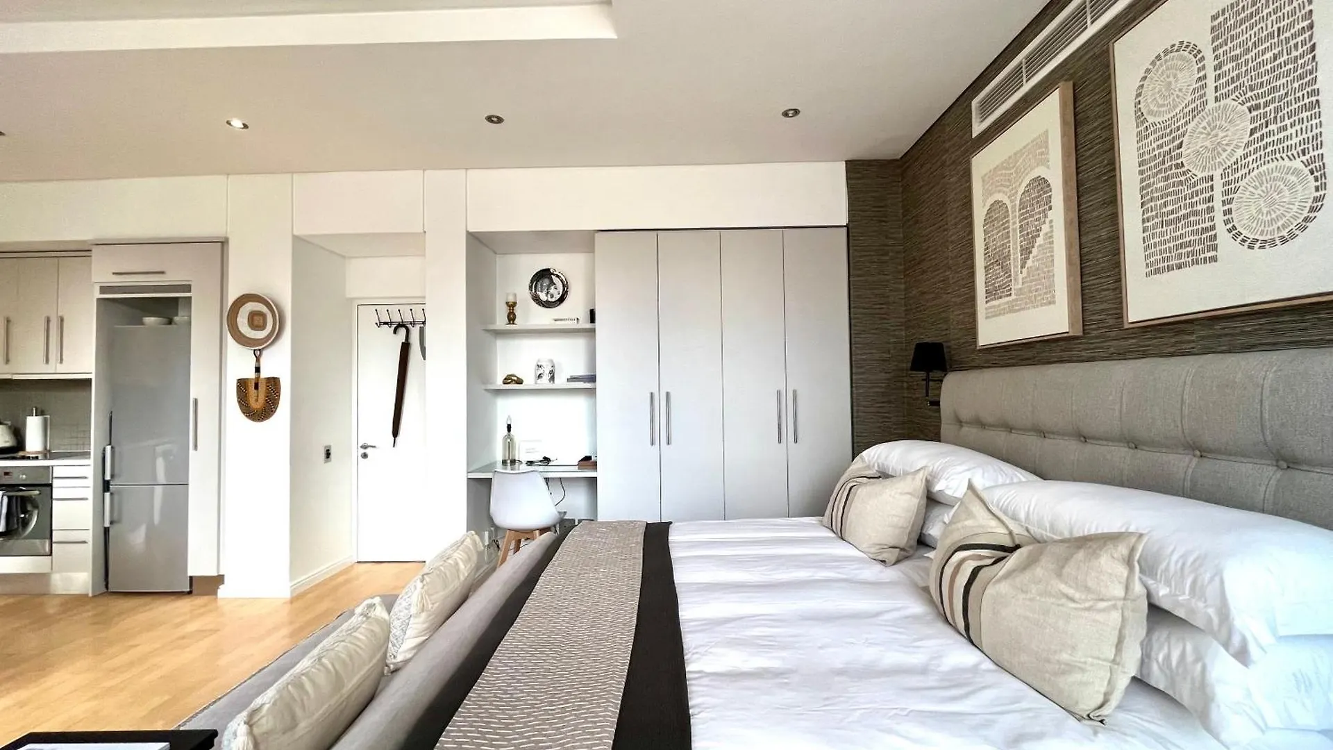 #608 Cartwright - Urban Hideaway Apartment Cape Town