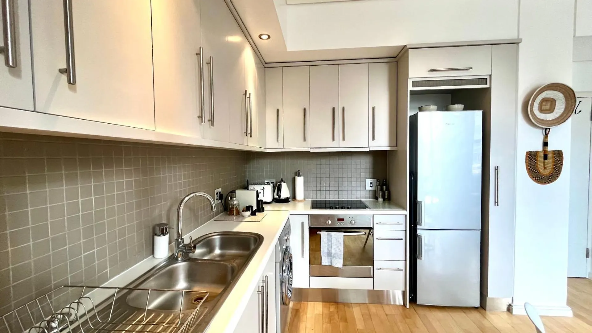 #608 Cartwright - Urban Hideaway Apartment Cape Town